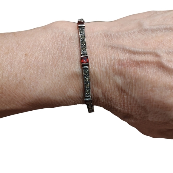 Vintage designer DPJ sterling bracelet - Picture 2 of 6